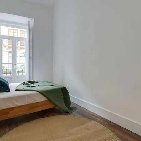 아파트 Bright And Stylish 4bedroom Close To The River *