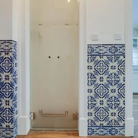 Apartman Bright And Stylish 4bedroom Close To The River *